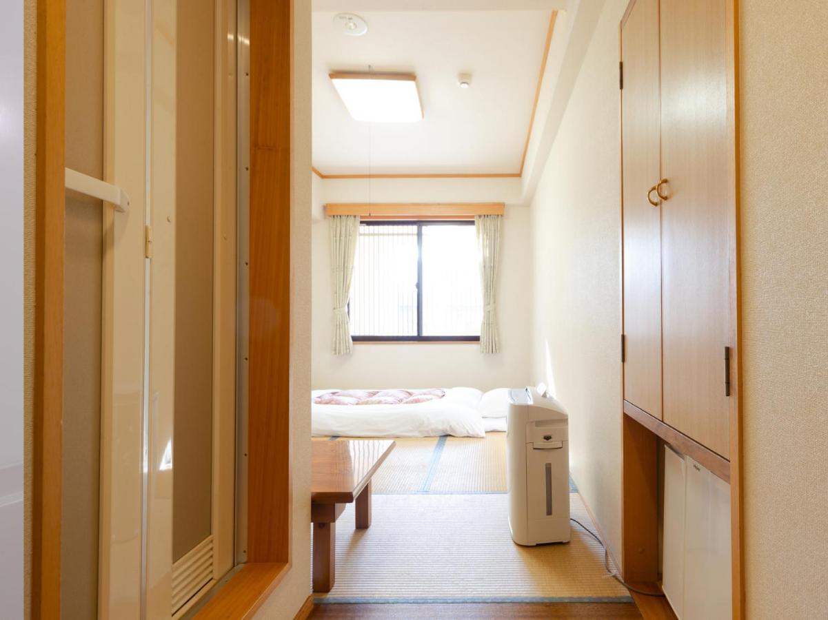 Tabist Business Hotel Fujiya Сасебо Екстер'єр фото