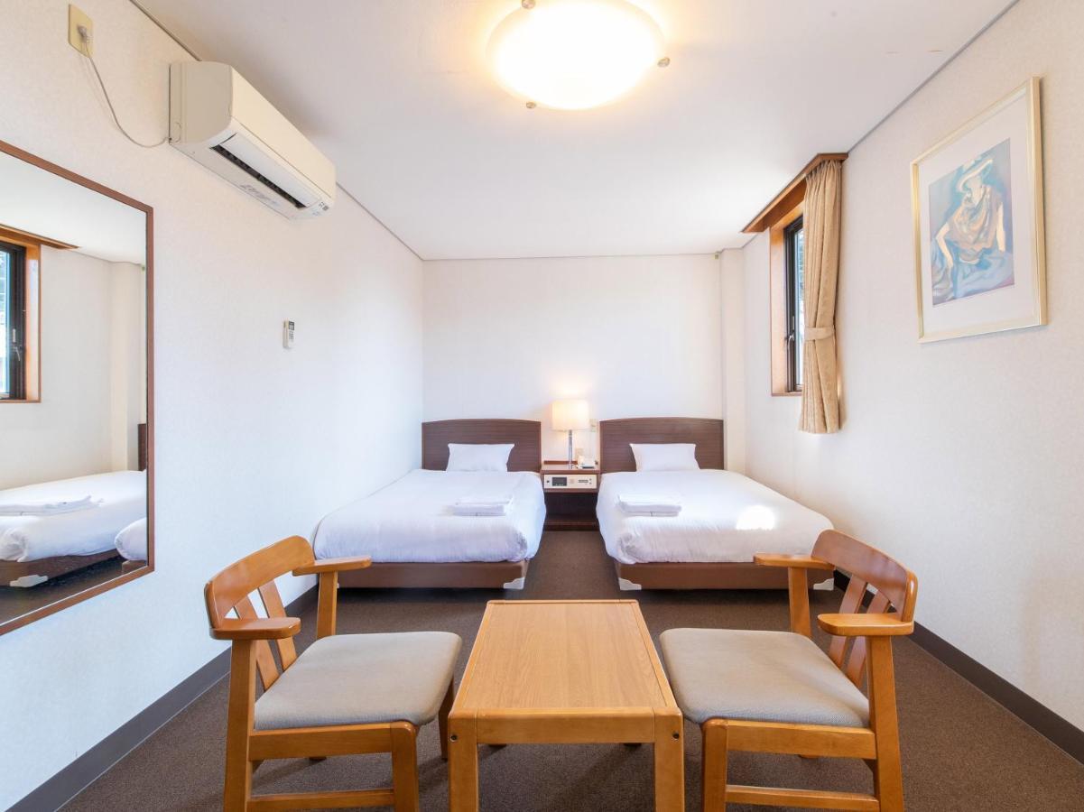 Tabist Business Hotel Fujiya Сасебо Екстер'єр фото